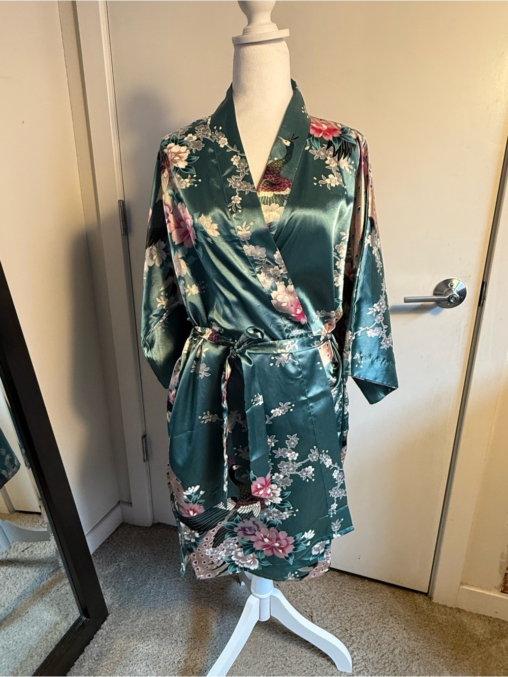 Silk-Feel Emerald Floral Kimono Robe with Belt
